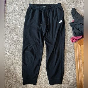Women’s Nike Essential Joggers
